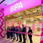 BIPA deschide astăzi primul magazin din România, în Mega Mall București