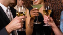 Ce geantă porţi la un cocktail party?