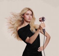 Beauty on the go: rutina Dyson care te însoțește peste tot