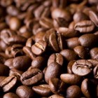 Trucuri Lavazza pentru a deveni expert în prepararea cafelei boabe proaspăt măcinate