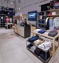 Levi’s® a deschis cel de-al doilea magazin în Cluj în incinta centrului comercial Iulius Mall Cluj-Napoca