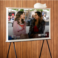 Samsung colaborează cu Netflix și aduce stilul iconic și tehnologia inovatoare în cel de-al doilea sezon al serialului Emily in Paris