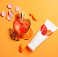   AVON lansează Lov|U Connected, parfumul despre iubirea pentru care distanța nu este o barieră