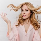 Cum îți îngrijești părul după excesele de styling din perioada sărbătorilor de iarnă