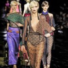 Louis Vuitton sfidează iarna în colanţi