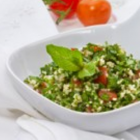 Salată de pătrunjel cu semințe de cânepă decorticate